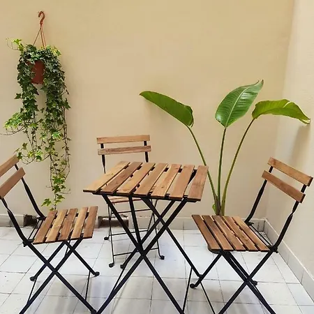 Piazza Martiri Appartamento *